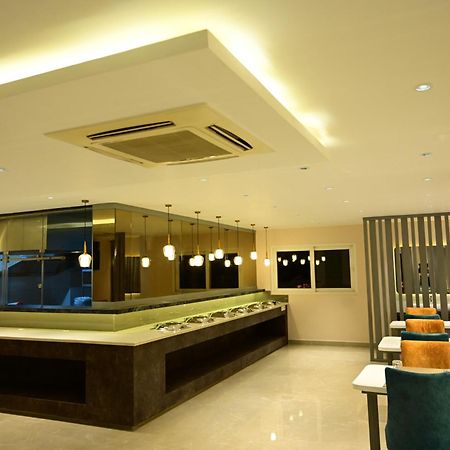 Sterling Keys By Tgi Hotel Bangalore Exterior foto