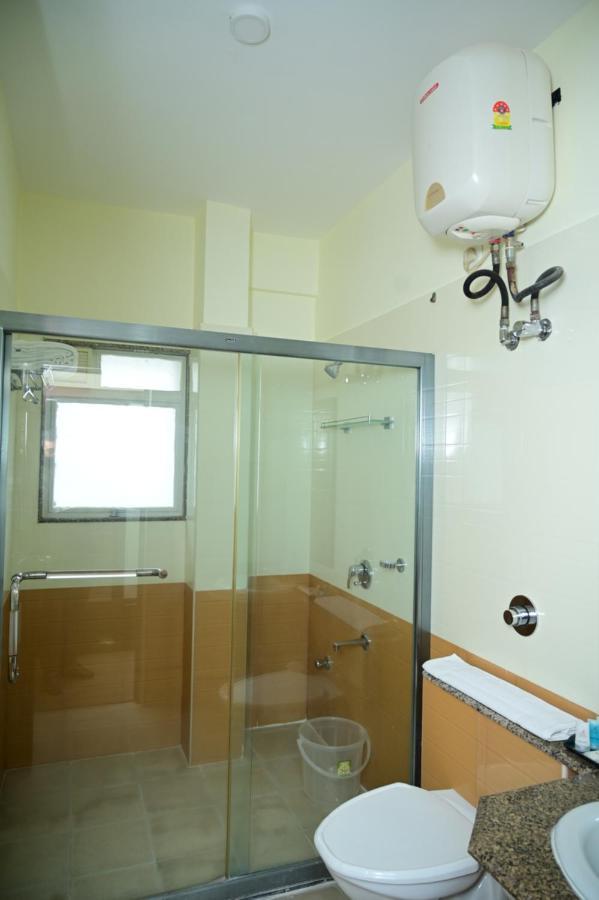Sterling Keys By Tgi Hotel Bangalore Exterior foto