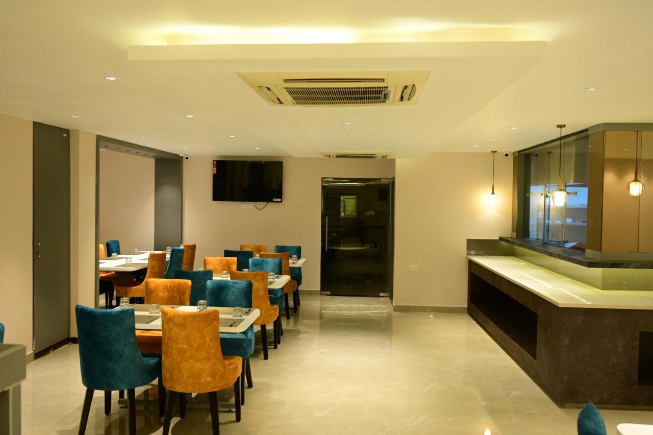 Sterling Keys By Tgi Hotel Bangalore Exterior foto