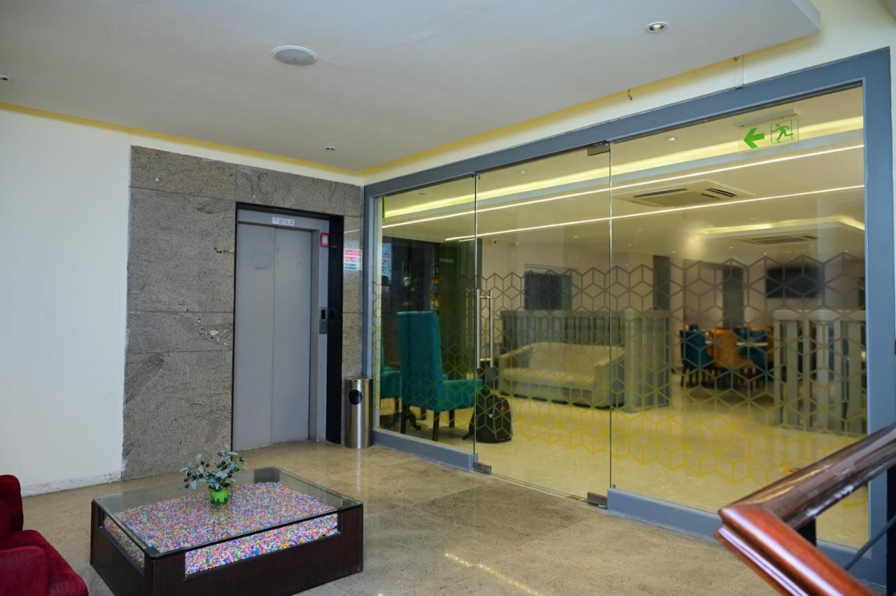 Sterling Keys By Tgi Hotel Bangalore Exterior foto
