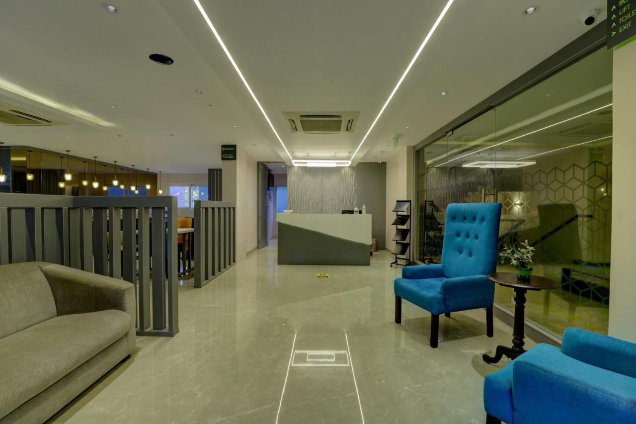 Sterling Keys By Tgi Hotel Bangalore Exterior foto